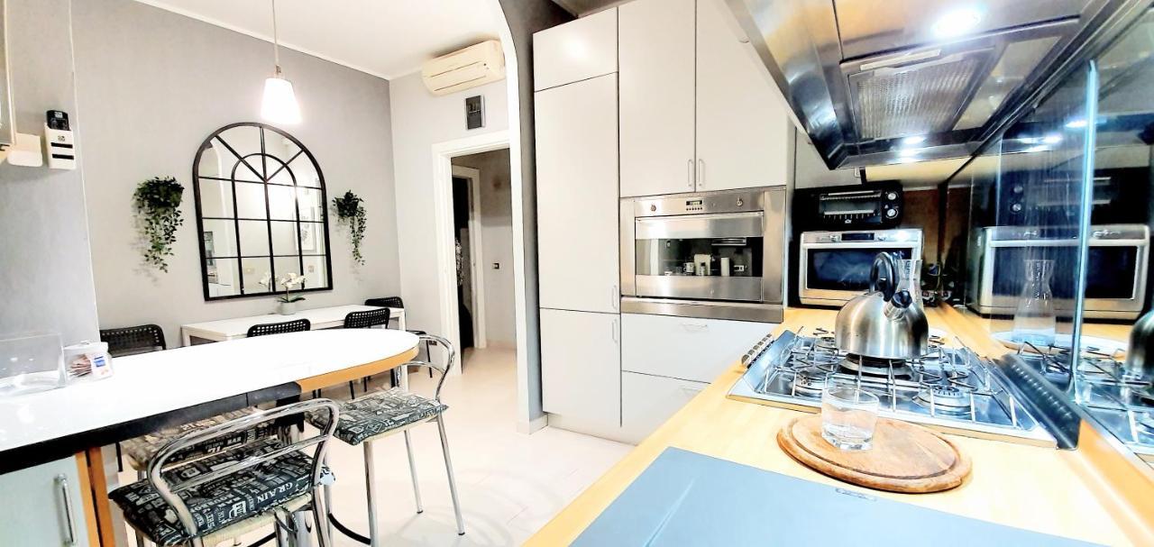 Charming Apartment Central Station Milano Eksteriør billede